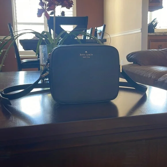 Brand new - Kate spade bag ..never been used Brand new, never been used Kate Spade New York... | Depop main image 2